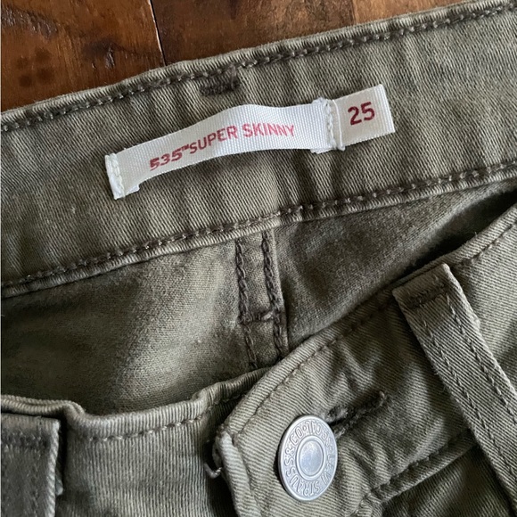 Levi’s Skinny Pant - Picture 4 of 4